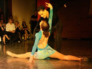 Are Free Salsa Classes A Good Option?